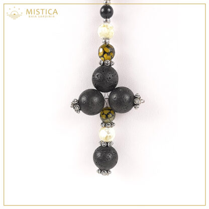 Collana lavorazione a rosario con sfere sfaccettate di ambra, pietra lavica, onice e decorazione in argento 800; Lunghezza massima 70cm regolabile.